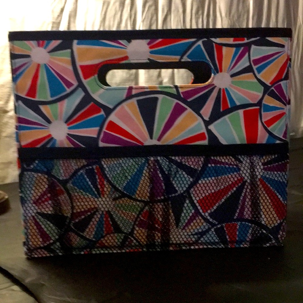 Thirty one fold and file